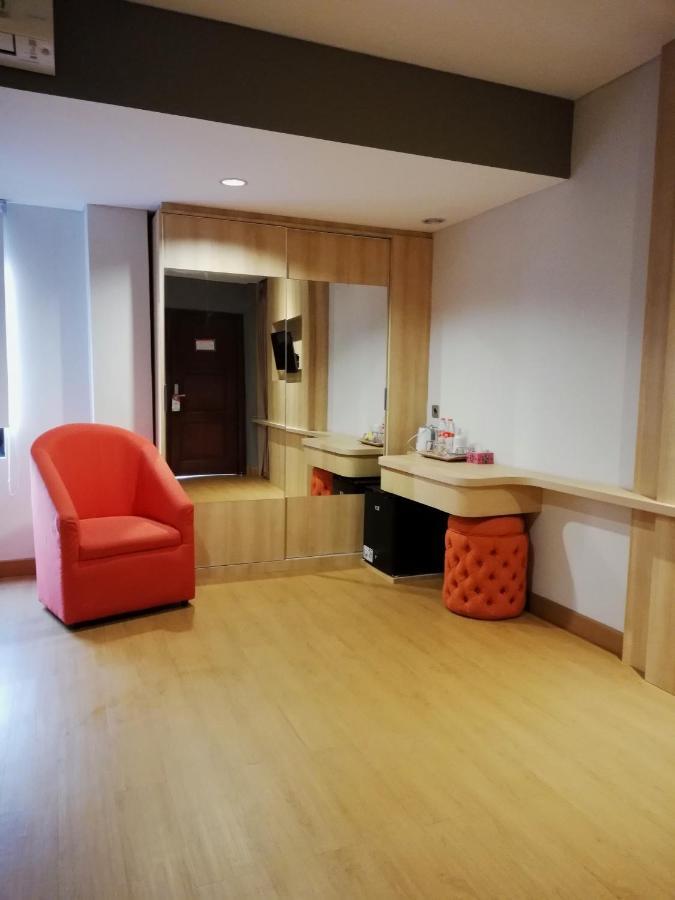 The Nyaman Motel Jakarta Luaran gambar